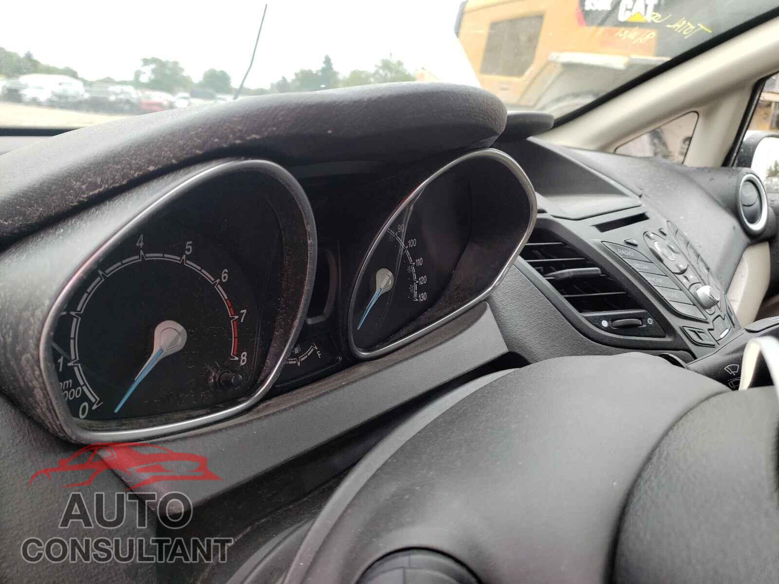 FORD FIESTA 2019 - 3FADP4EJ0KM157037