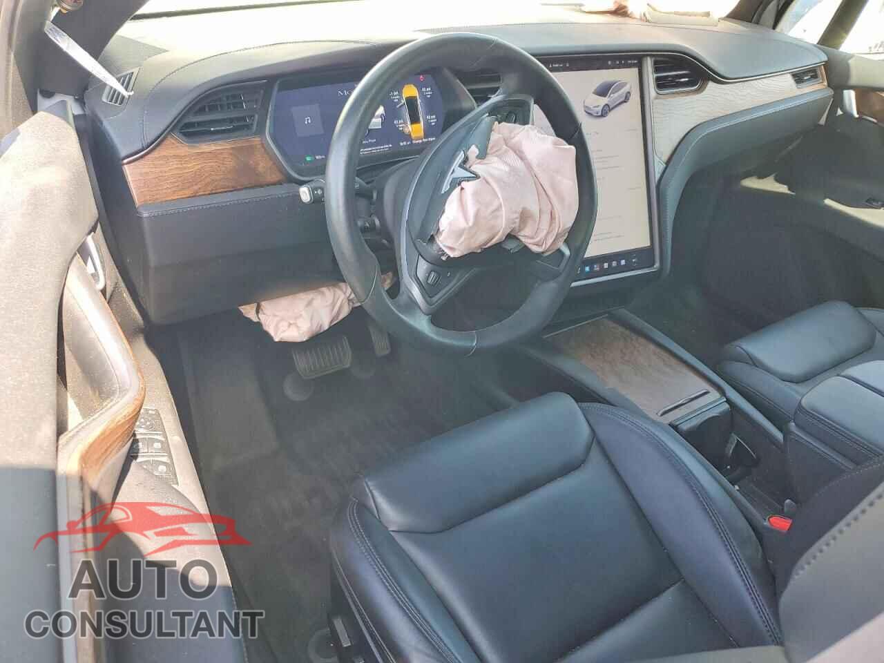 TESLA MODEL X 2020 - 5YJXCBE28LF270174