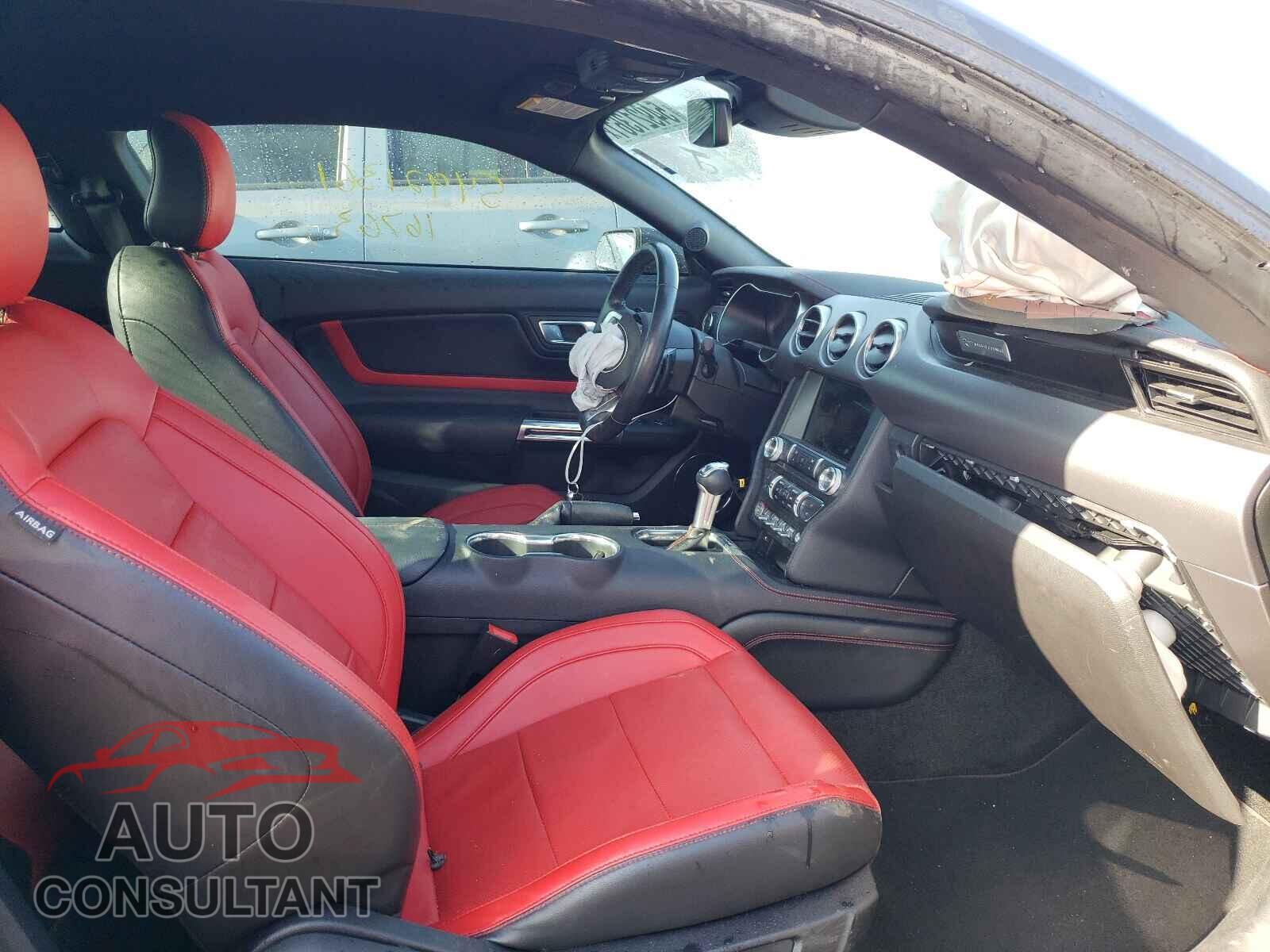 FORD MUSTANG 2018 - 1FA6P8CF6J5154677