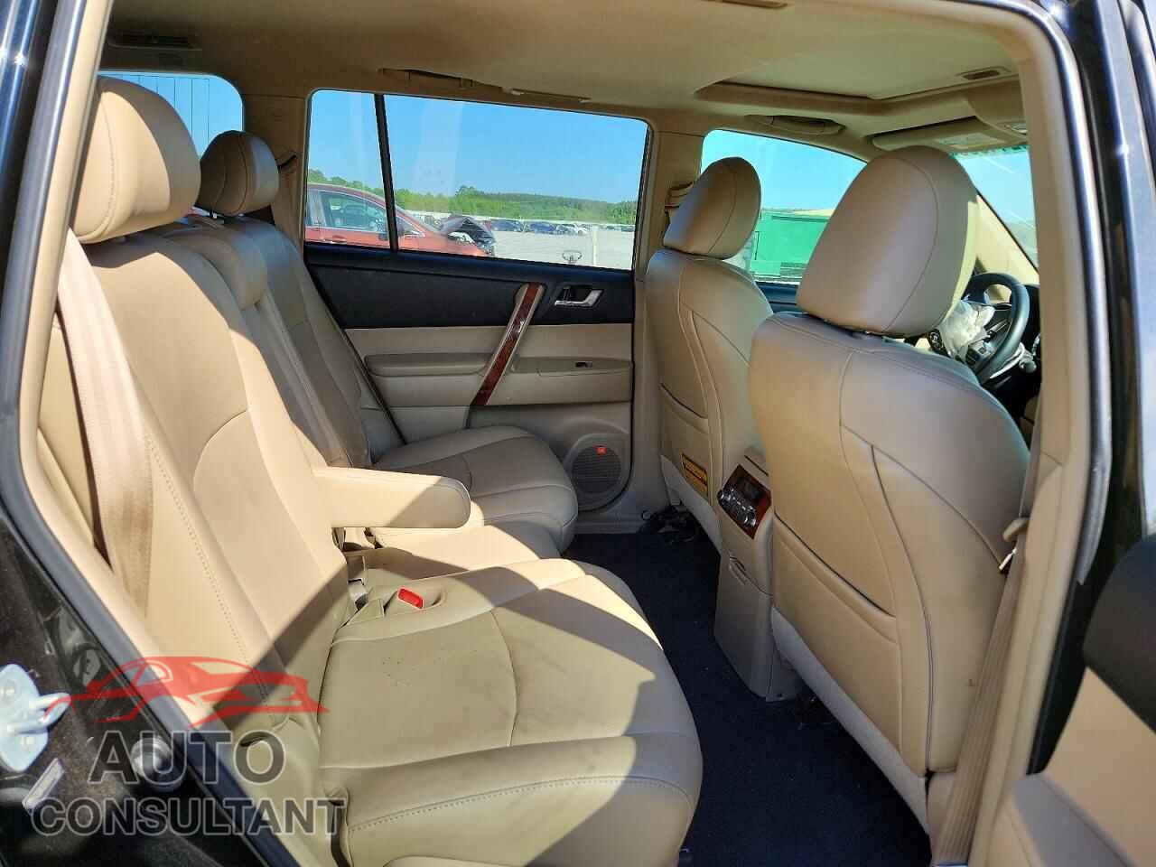 TOYOTA HIGHLANDER 2013 - 5TDDK3EH8DS227435