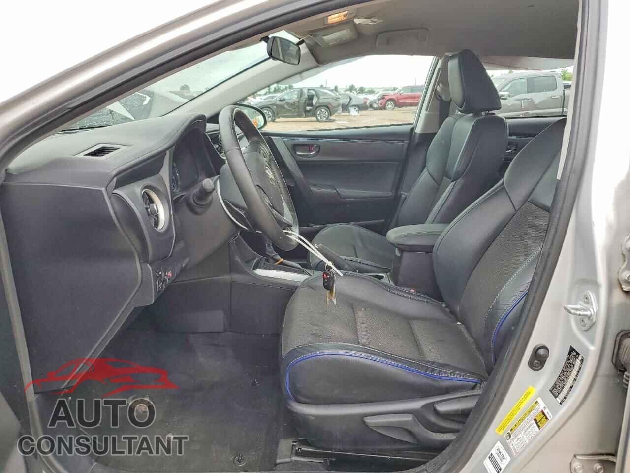 TOYOTA COROLLA 2017 - 5YFBURHE8HP614846