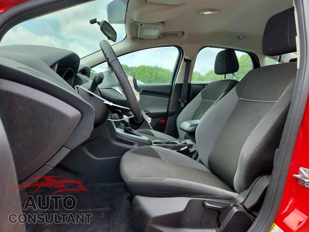 FORD FOCUS 2012 - 1FAHP3F23CL286752