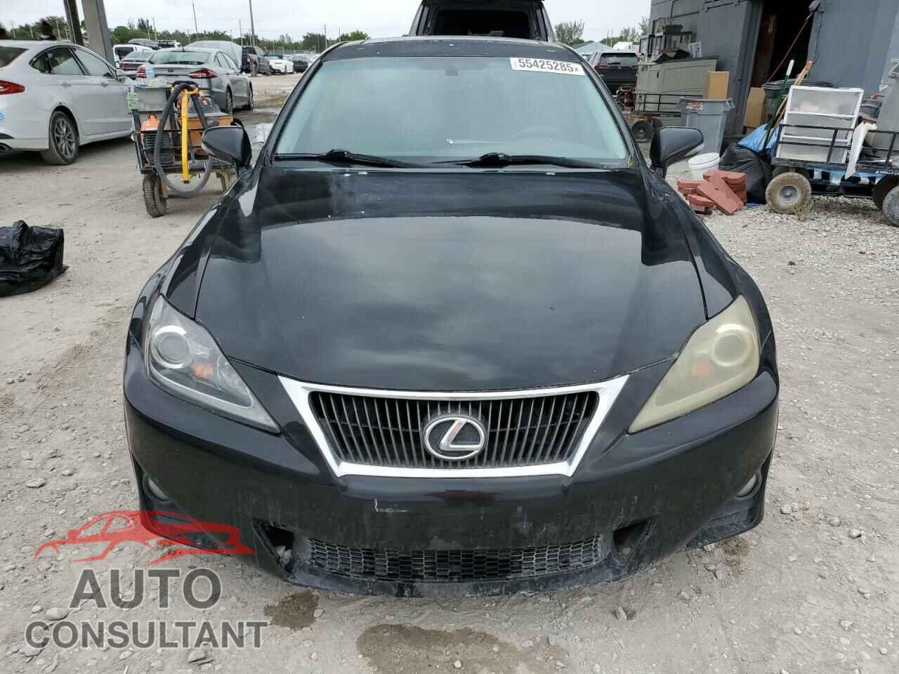 LEXUS IS 2011 - JTHBF5C23B5138637