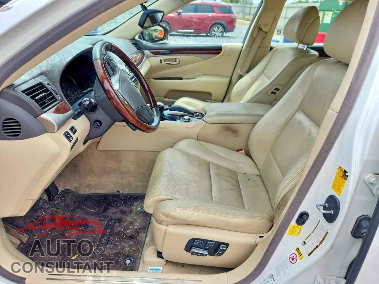 LEXUS LS460 2013 - JTHCL5EF9D5018423