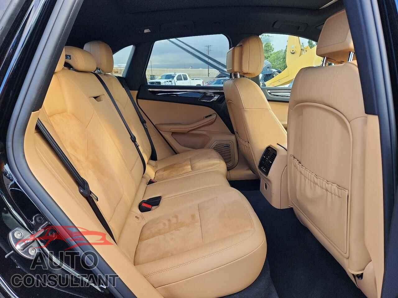 PORSCHE MACAN 2018 - WP1AA2A55JLB16428
