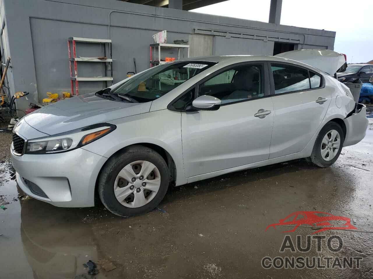 KIA FORTE 2017 - 3KPFK4A74HE031682