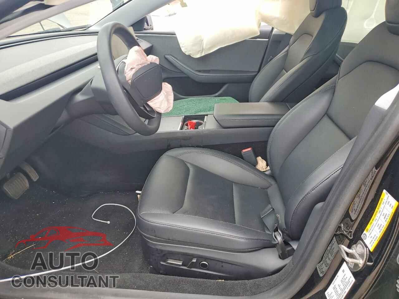 TESLA MODEL 3 2024 - 5YJ3E1EA3RF772805