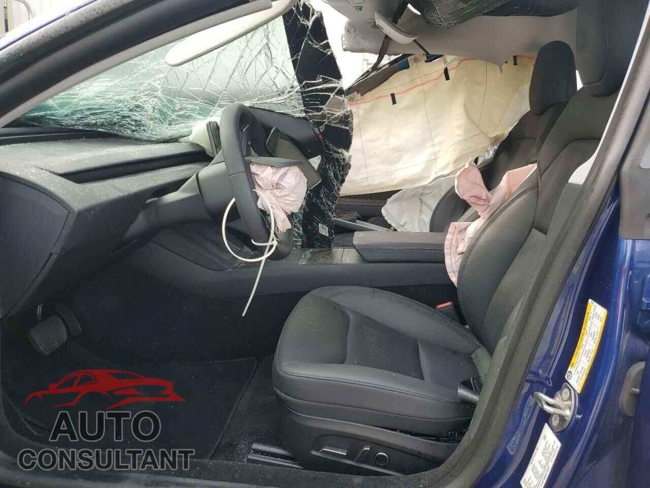 TESLA MODEL 3 2024 - 5YJ3E1EBXRF769327