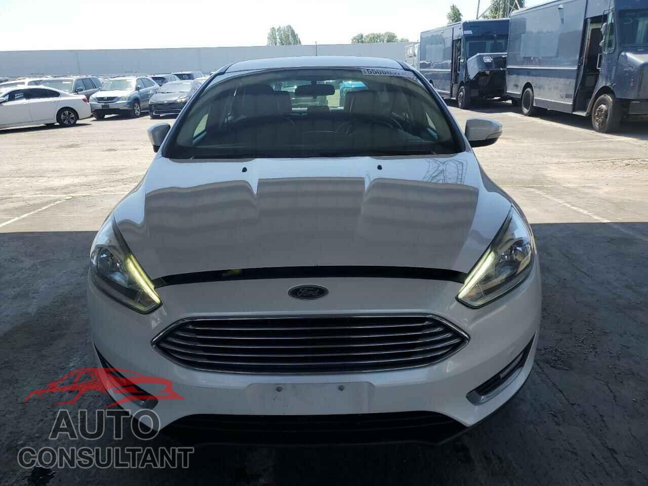 FORD FOCUS 2015 - 1FADP3N20FL361735