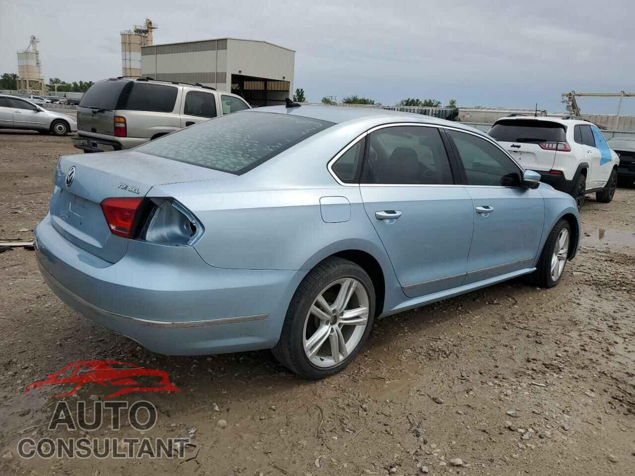 VOLKSWAGEN PASSAT 2013 - 1VWCN7A30DC038166
