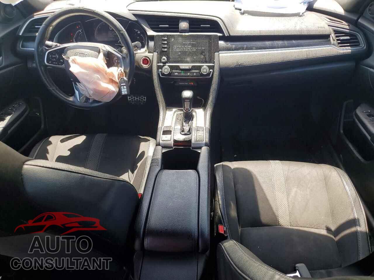 HONDA CIVIC 2019 - 2HGFC2F82KH561391