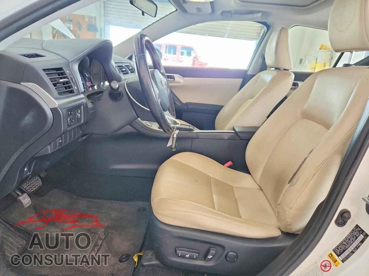 LEXUS CT 200 2011 - JTHKD5BH4B2044859