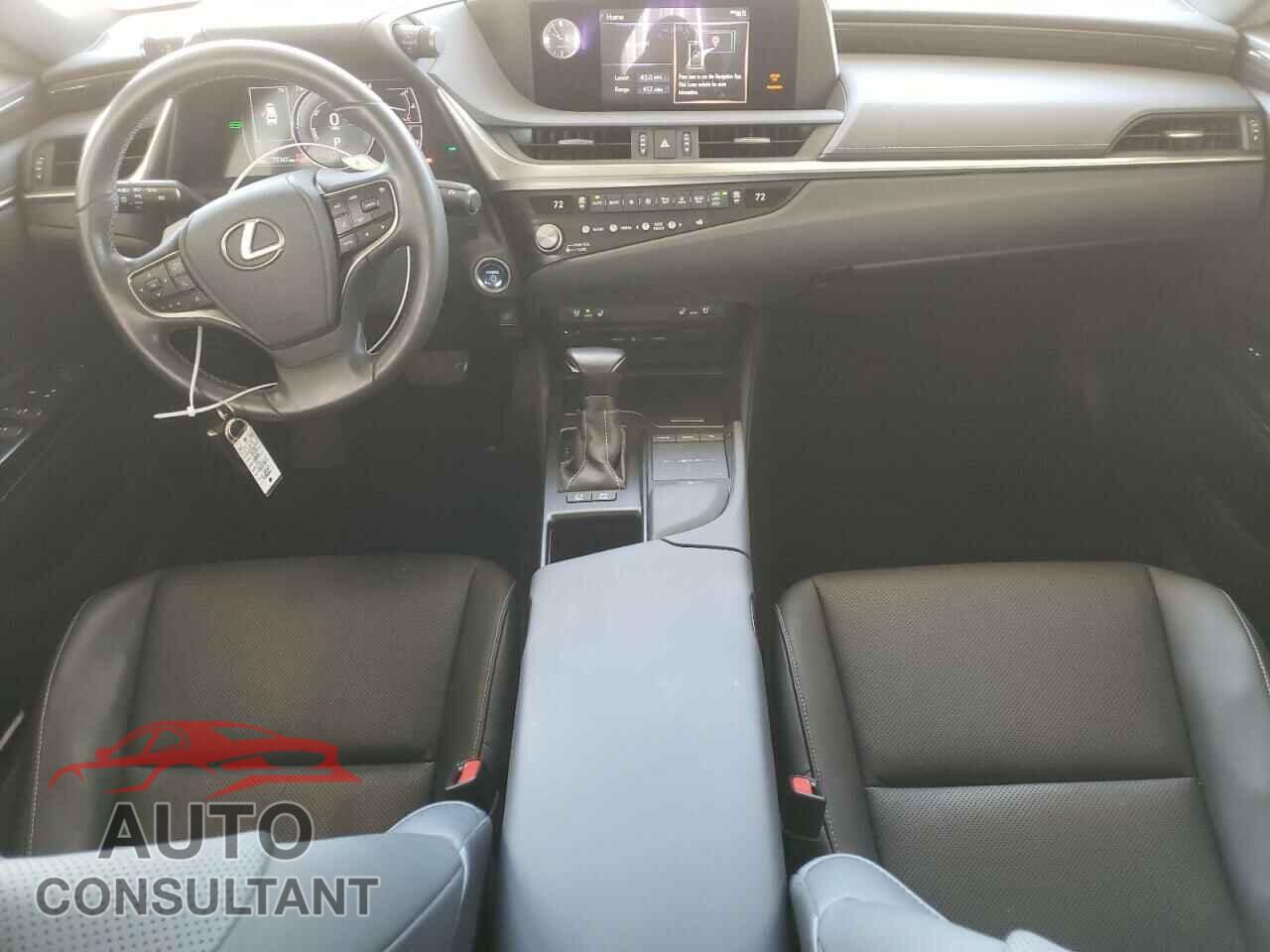 LEXUS ES300 2021 - 58ADA1C17MU003411