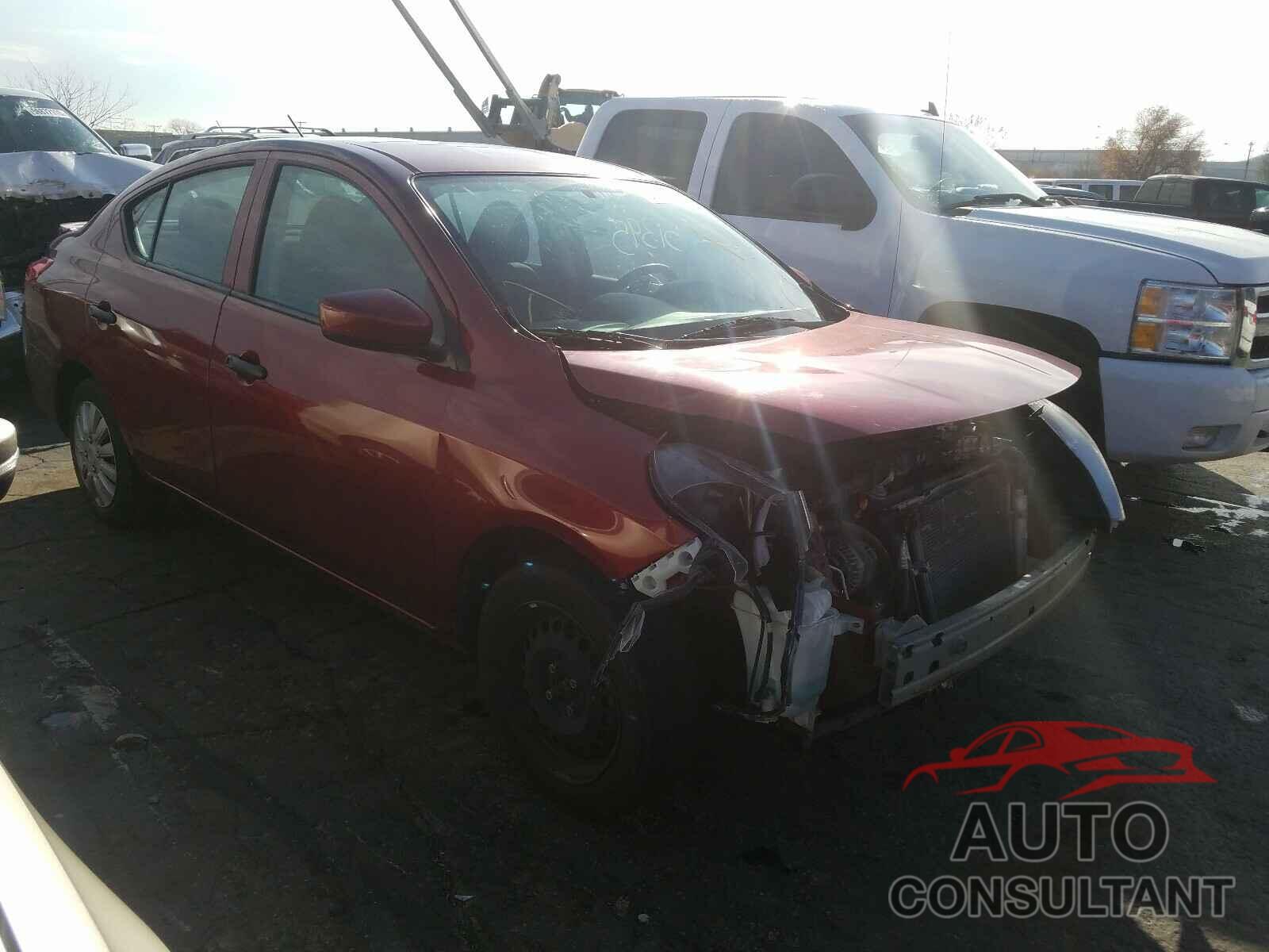 NISSAN VERSA 2018 - 3N1CN7AP9JL826596