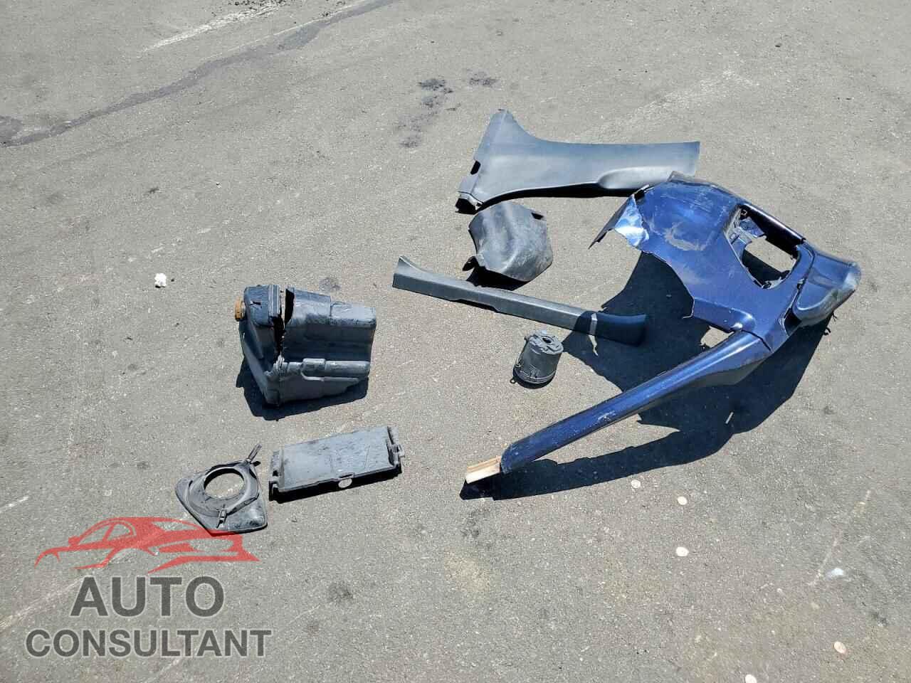 TOYOTA COROLLA 2013 - 5YFBU4EE2DP116756