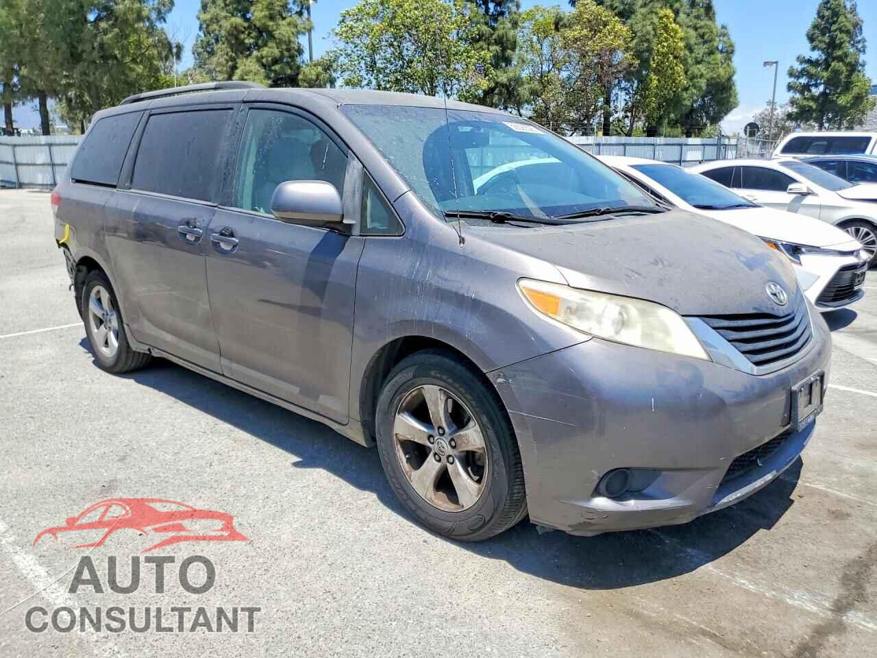 TOYOTA SIENNA 2011 - 5TDKK3DC0BS025344