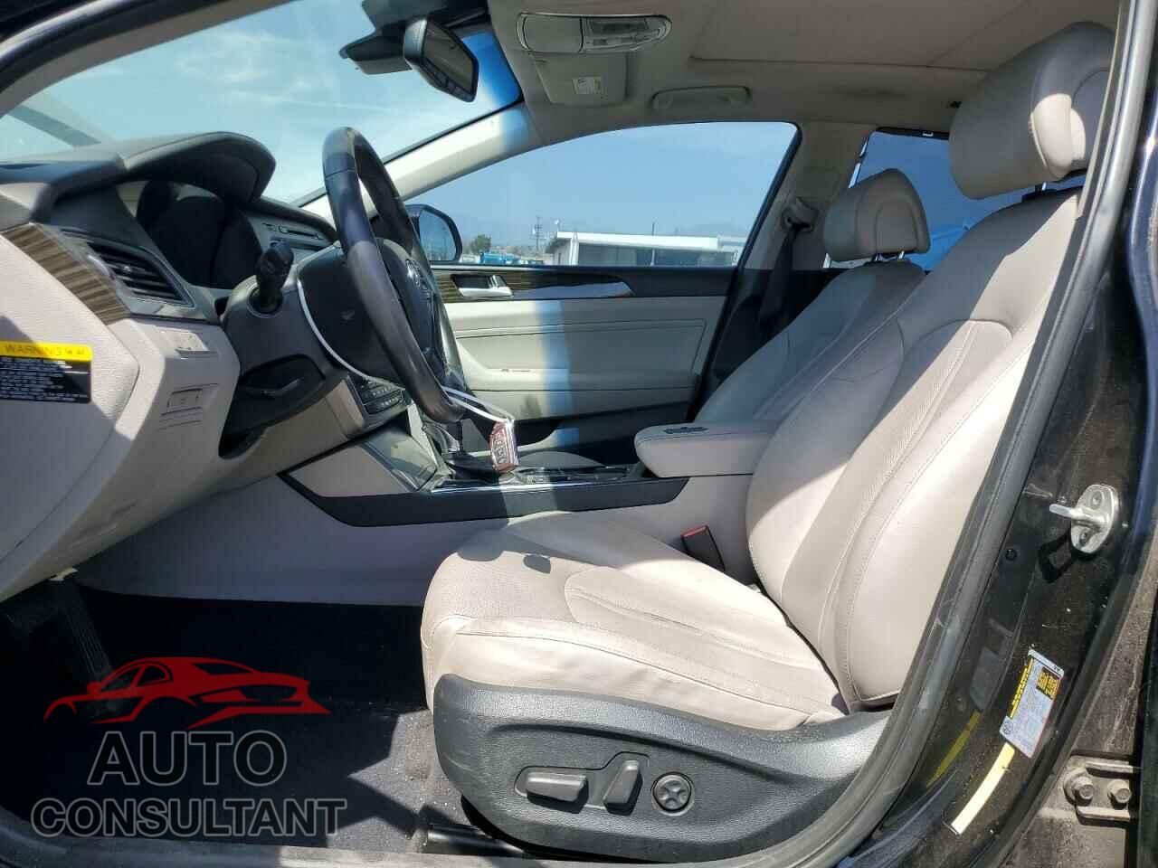 HYUNDAI SONATA 2017 - KMHE34L13HA046089