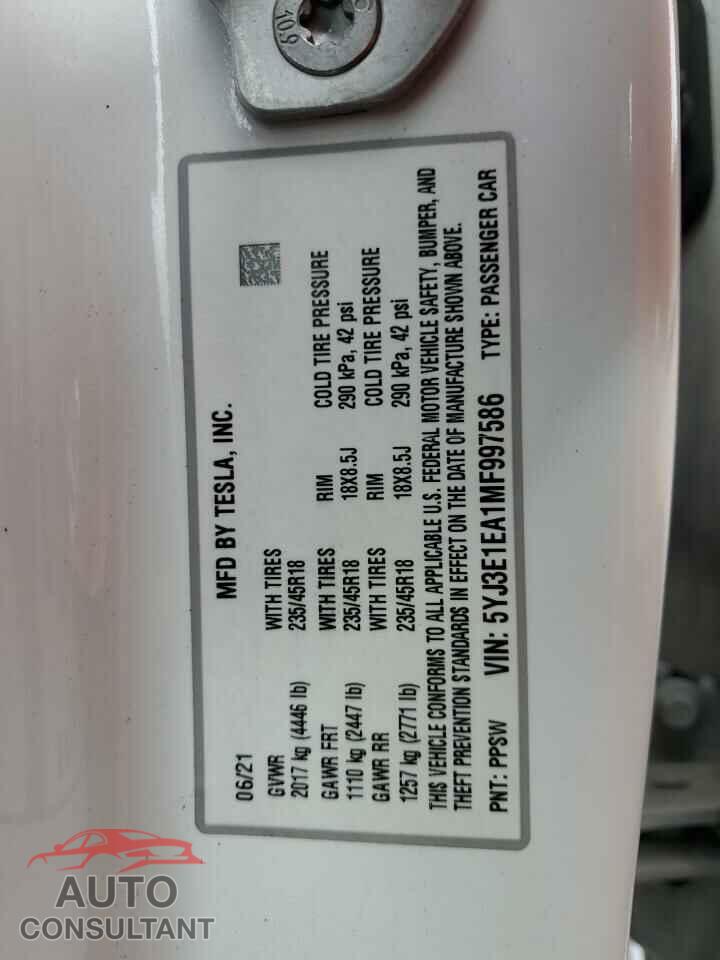 TESLA MODEL 3 2021 - 5YJ3E1EA1MF997586