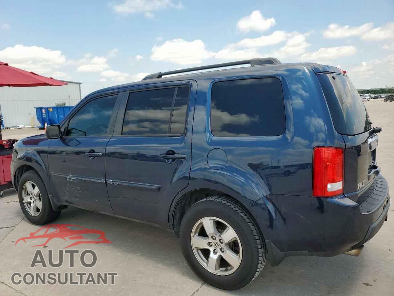 HONDA PILOT 2011 - 5FNYF3H57BB041846