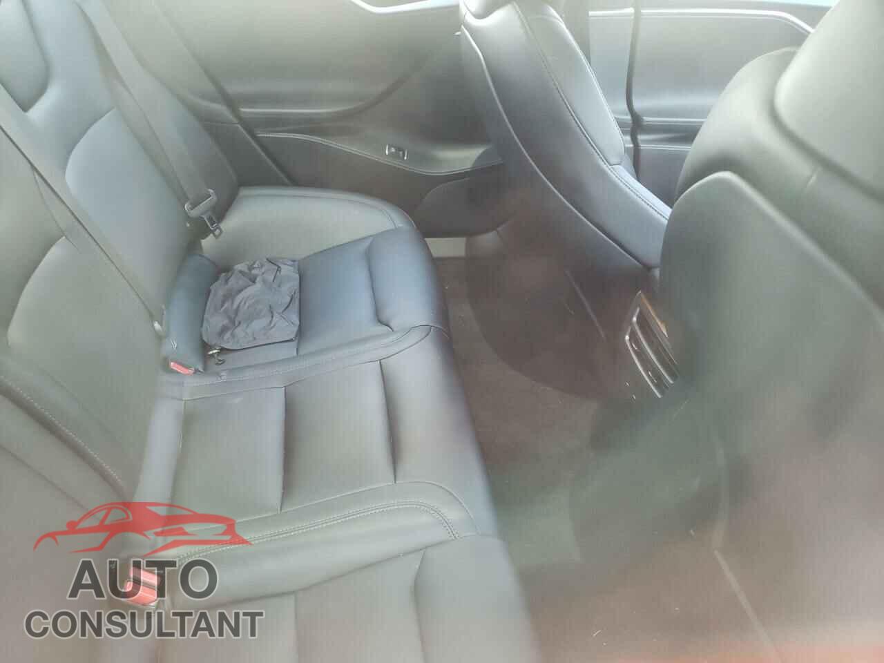 TESLA MODEL S 2020 - 5YJSA1E28LF412484