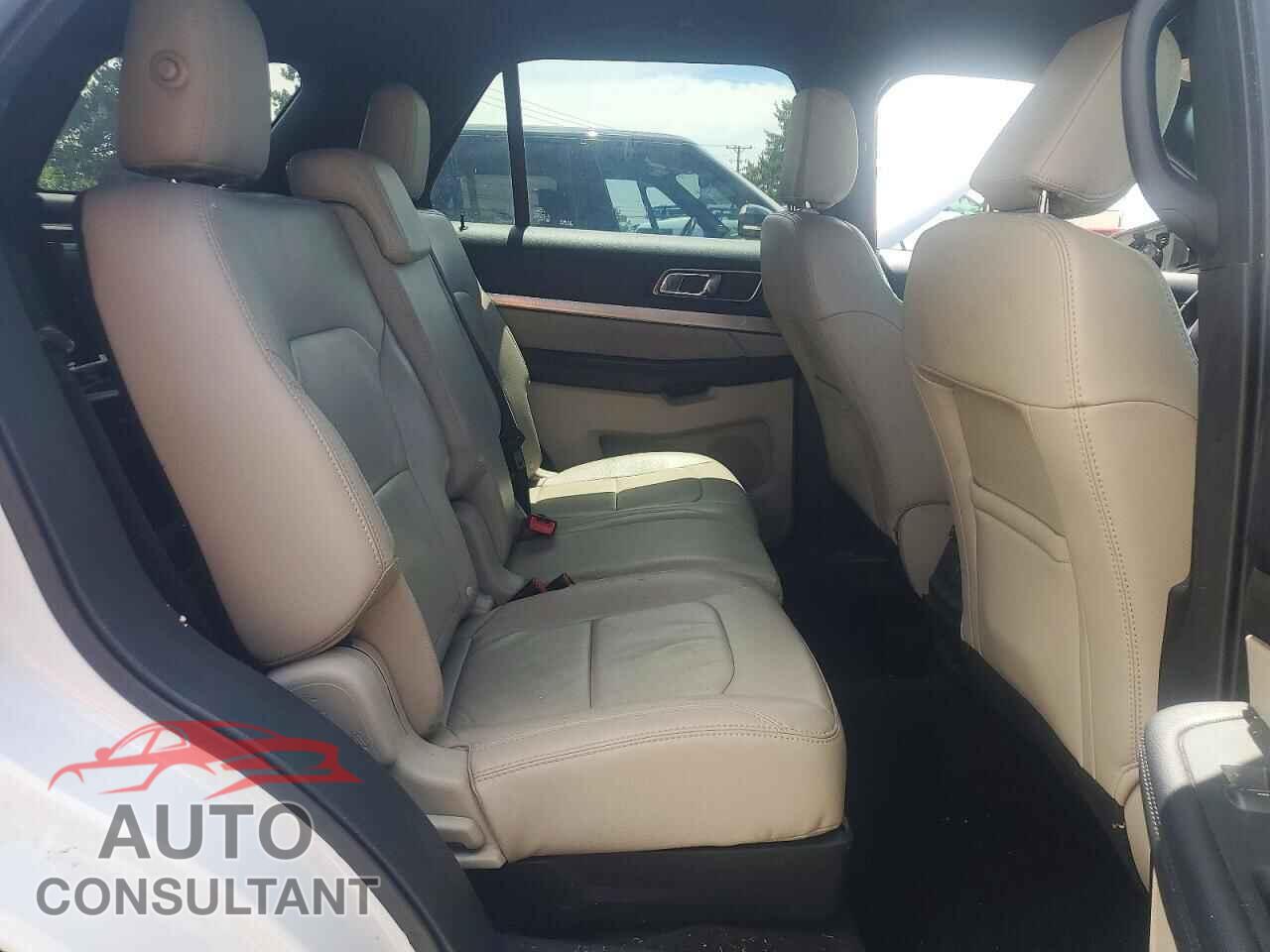 FORD EXPLORER 2018 - 1FM5K8D85JGB25126