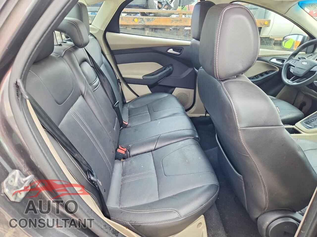 FORD FOCUS 2016 - 1FADP3F27GL202002