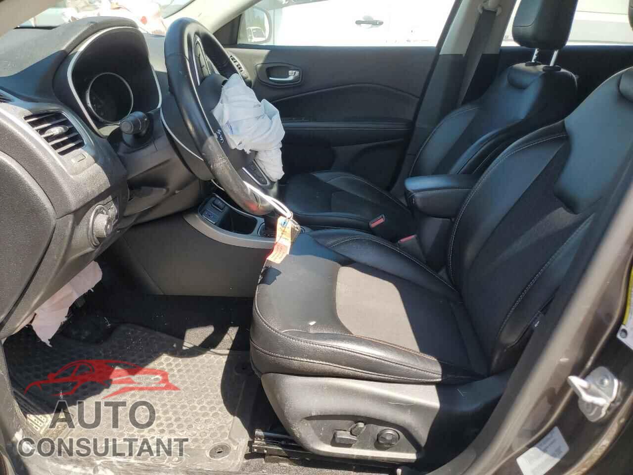 JEEP COMPASS 2017 - 3C4NJCBB0HT643157