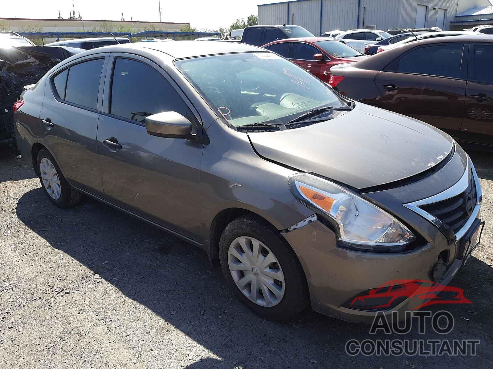 NISSAN VERSA 2017 - 3N1CN7APXHL904104