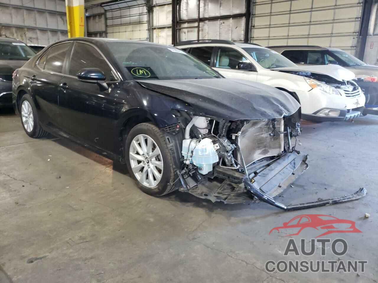 TOYOTA CAMRY 2018 - JTNB11HK5J3018037
