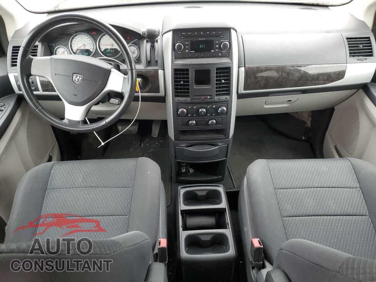 DODGE CARAVAN 2010 - 2D4RN5D11AR273404