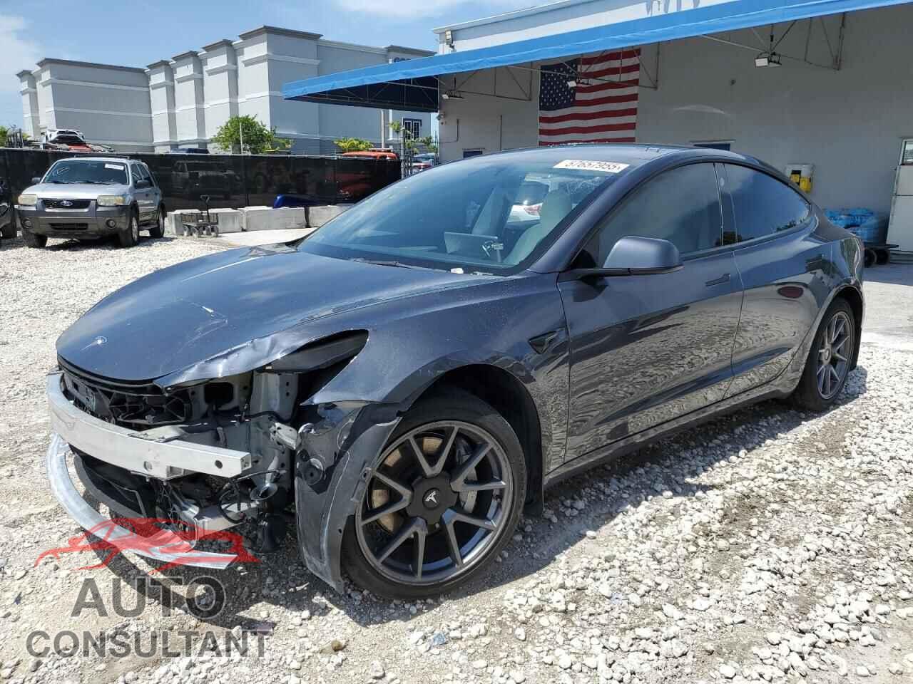 TESLA MODEL 3 2022 - 5YJ3E1EA8NF314820