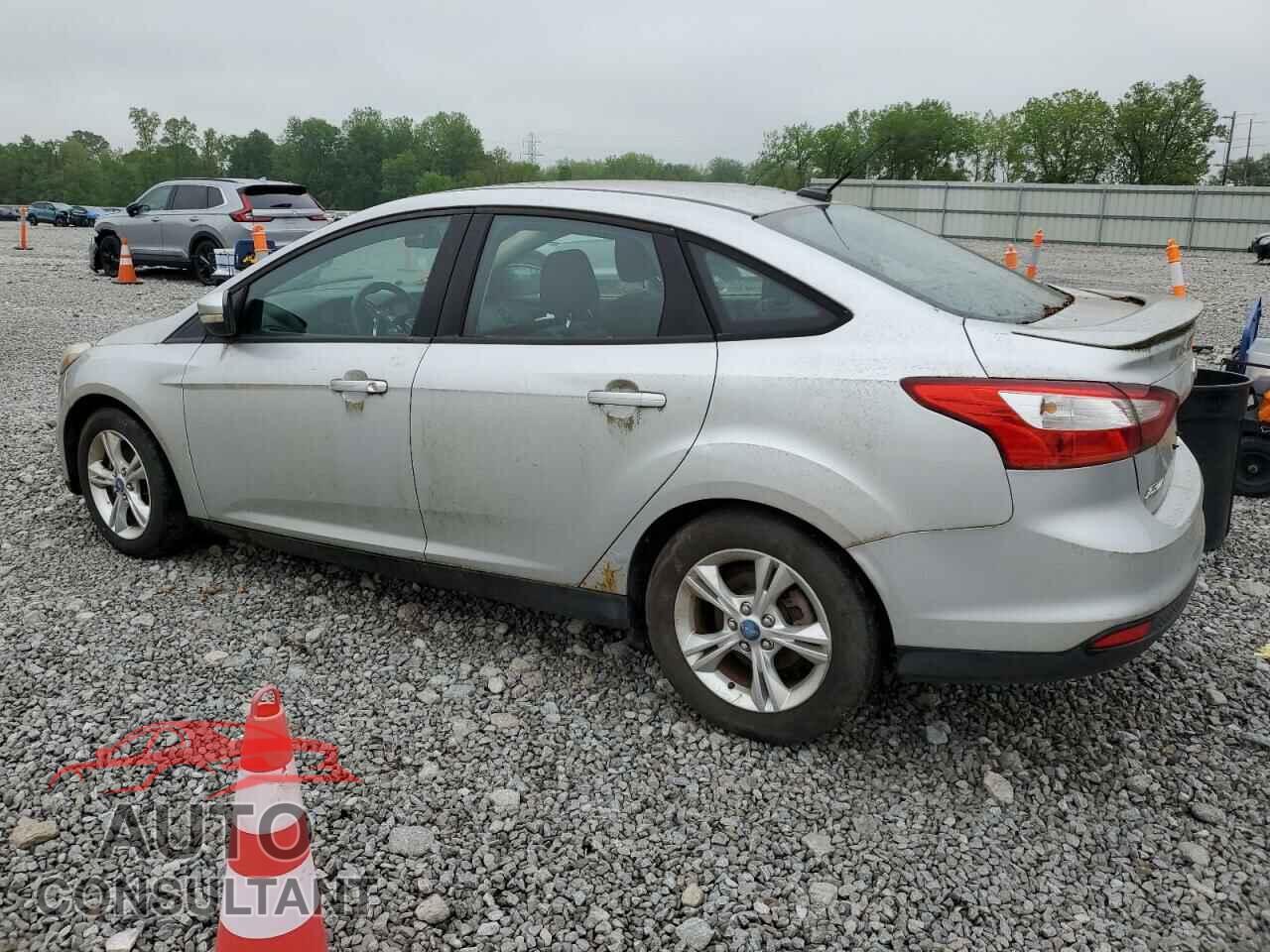FORD FOCUS 2012 - 1FAHP3F21CL381374