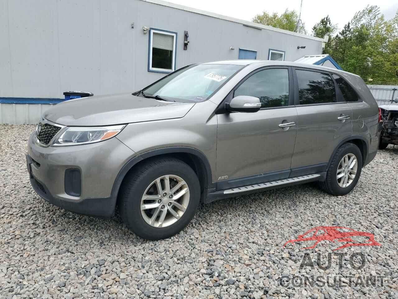 KIA SORENTO 2015 - 5XYKTCA62FG564840