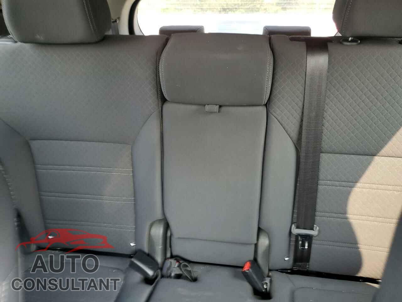 KIA SORENTO 2017 - 5XYPG4A58HG286830