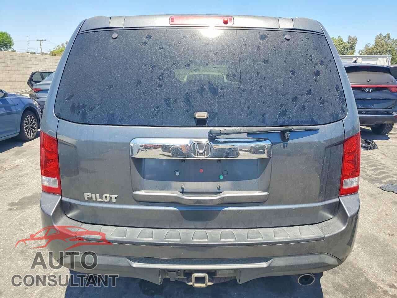 HONDA PILOT 2013 - 5FNYF3H4XDB018183