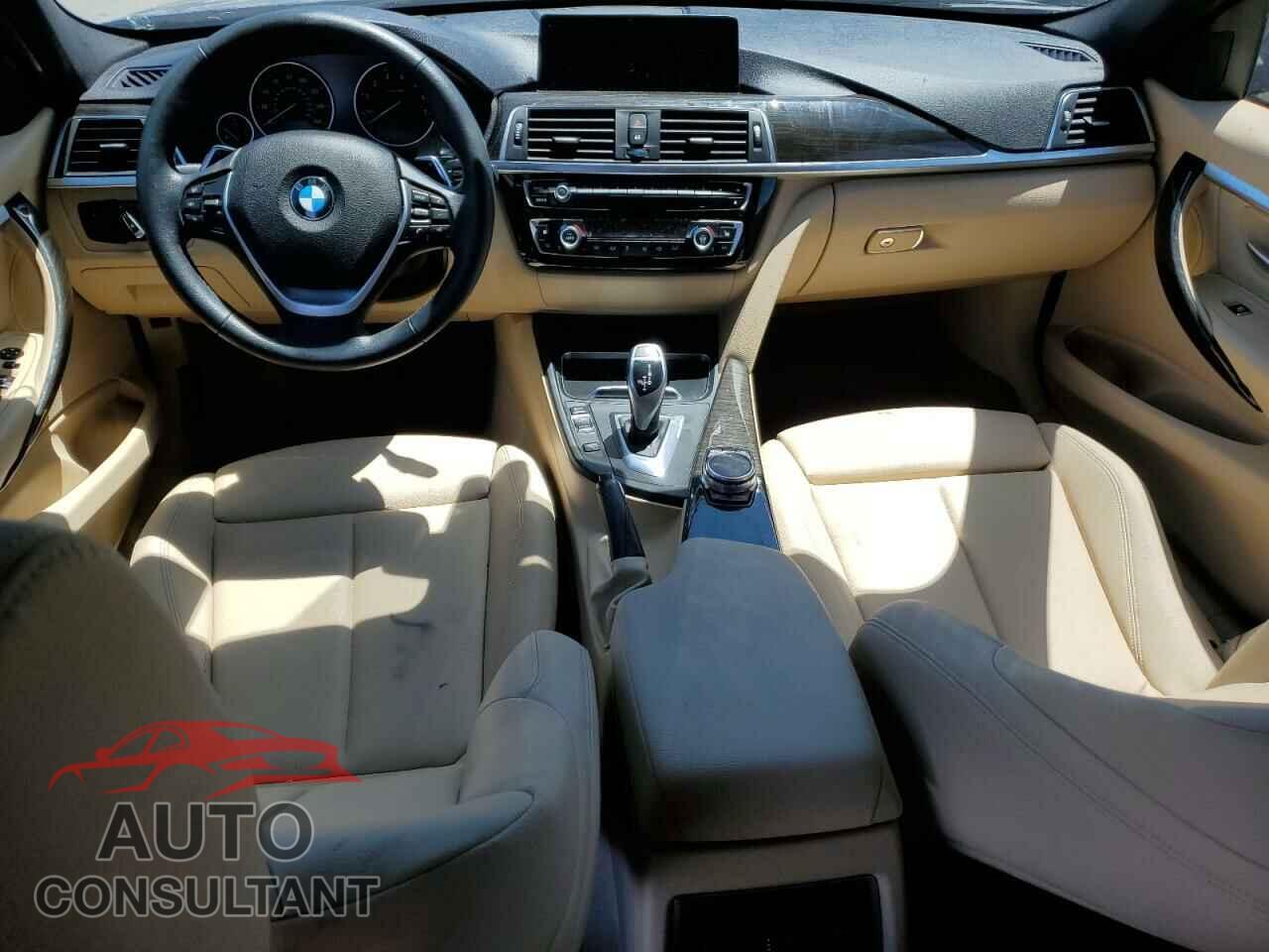 BMW 3 SERIES 2016 - WBA8E9G55GNU30496