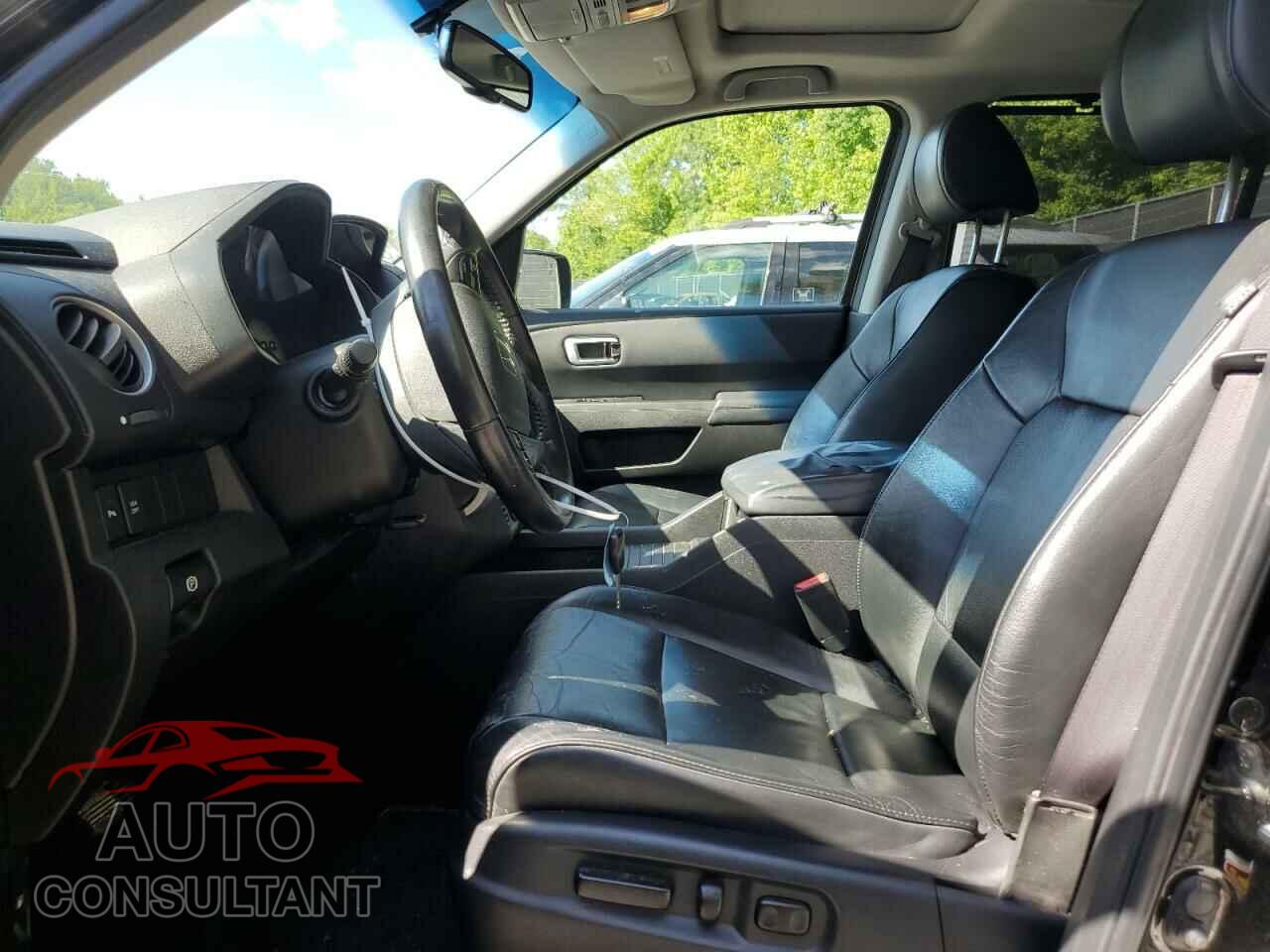 HONDA PILOT 2011 - 5FNYF4H95BB016968