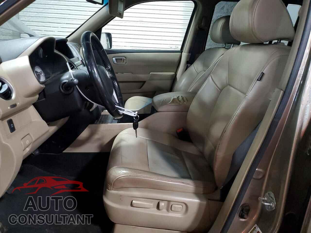HONDA PILOT 2009 - 5FNYF48559B033440