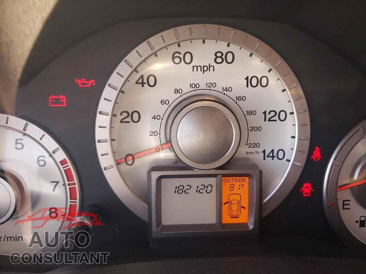 HONDA PILOT 2011 - 5FNYF4H56BB006415