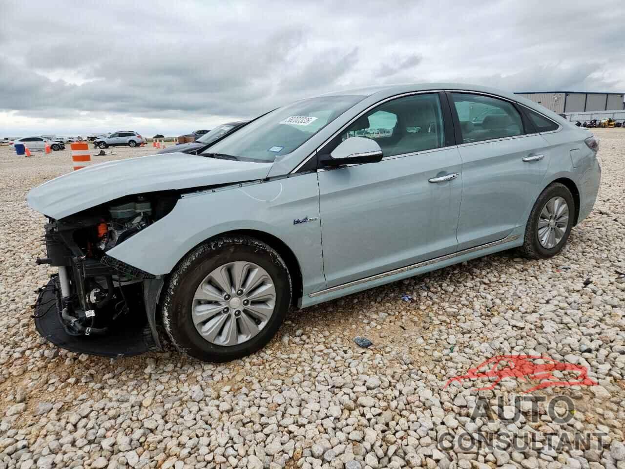 HYUNDAI SONATA 2016 - KMHE24L16GA015615
