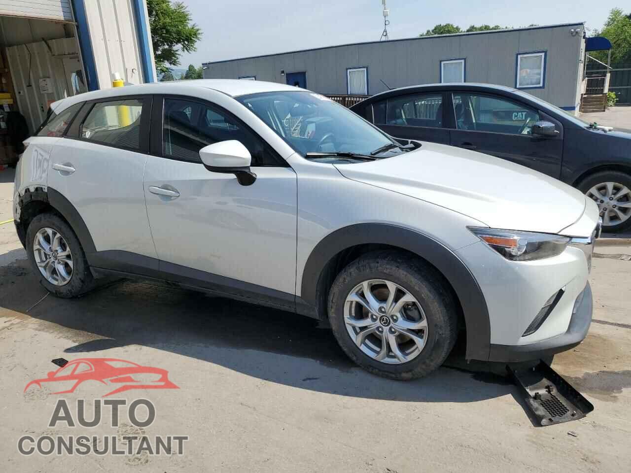 MAZDA CX-3 2017 - JM1DKFB76H0141160