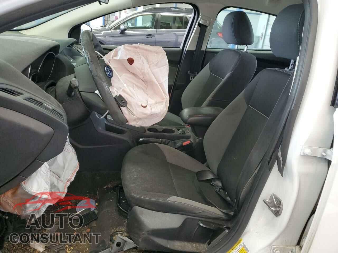FORD FOCUS 2014 - 1FADP3F29EL350746