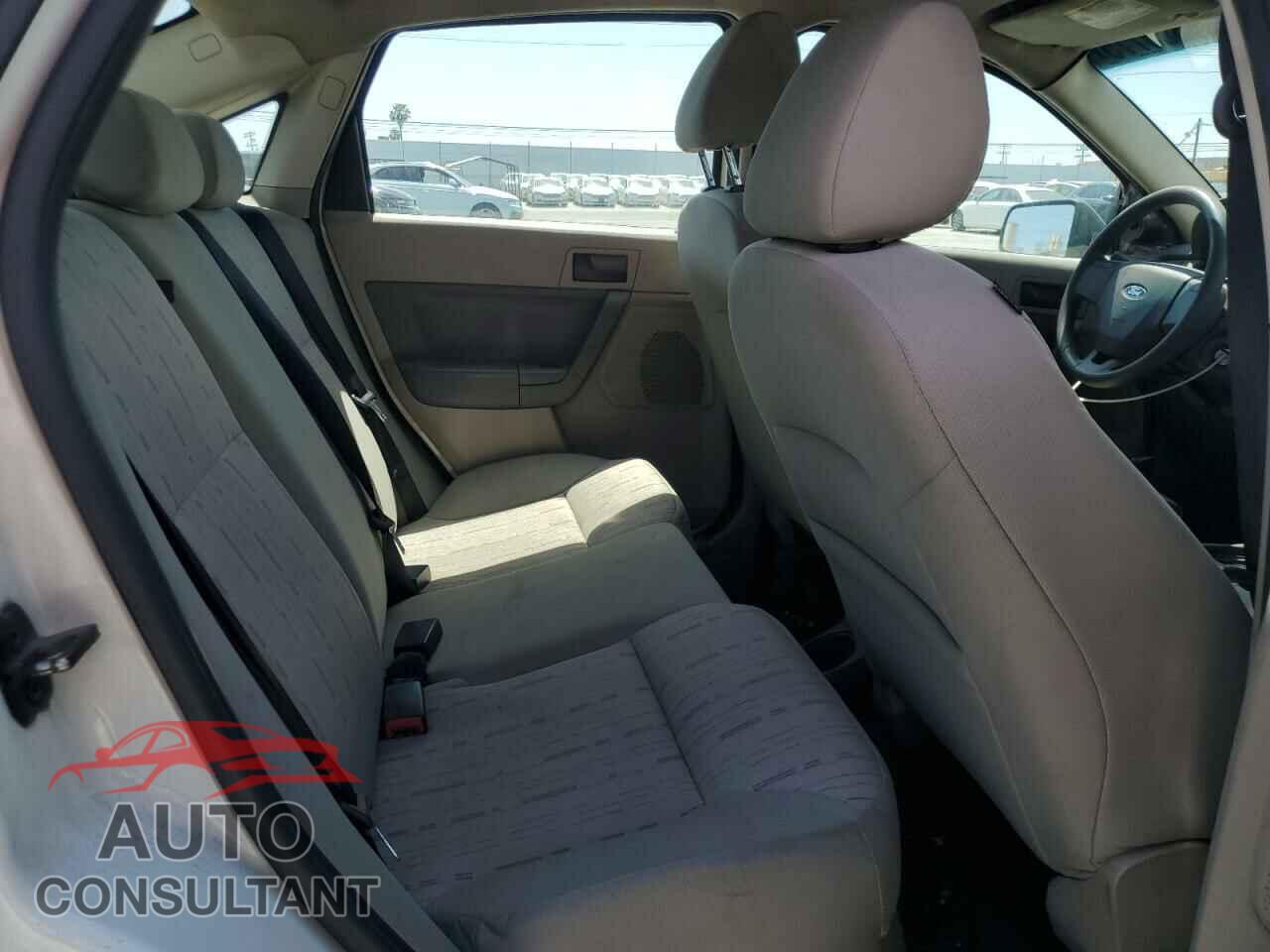 FORD FOCUS 2010 - 1FAHP3FN4AW236240