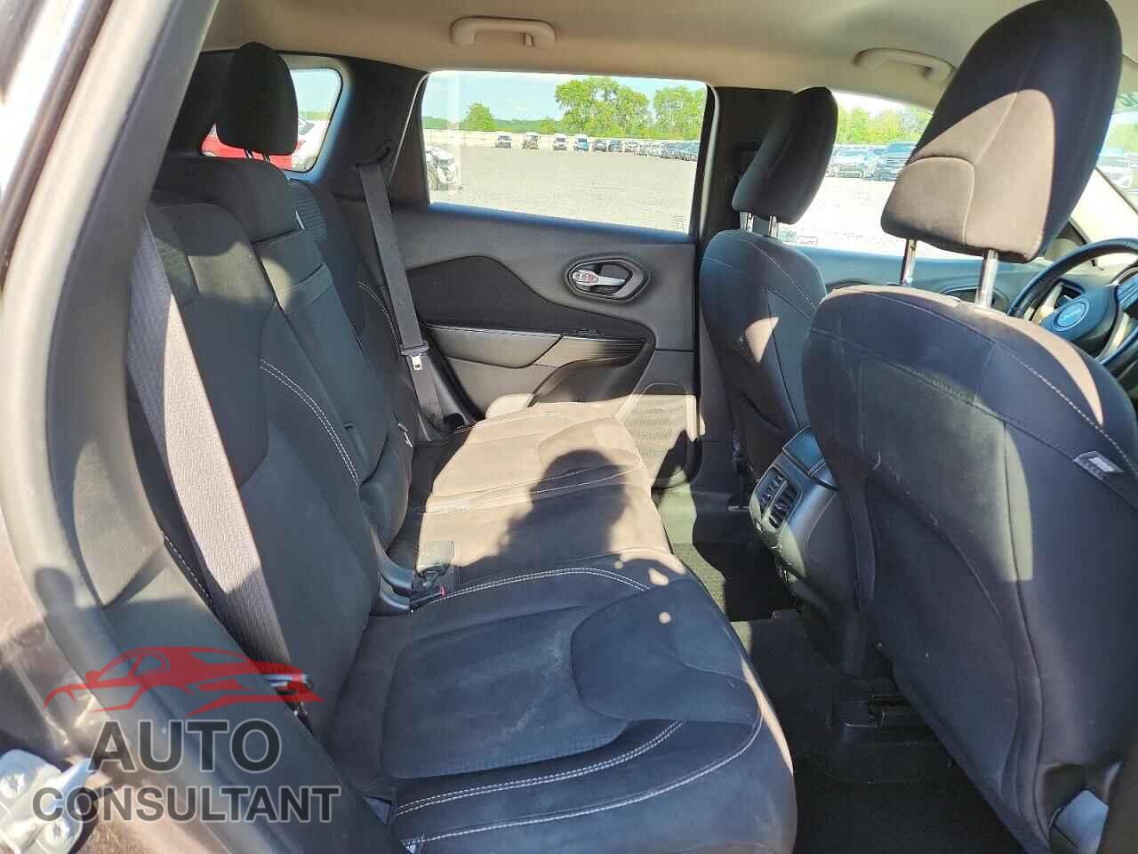 JEEP CHEROKEE 2015 - 1C4PJMCB1FW789801