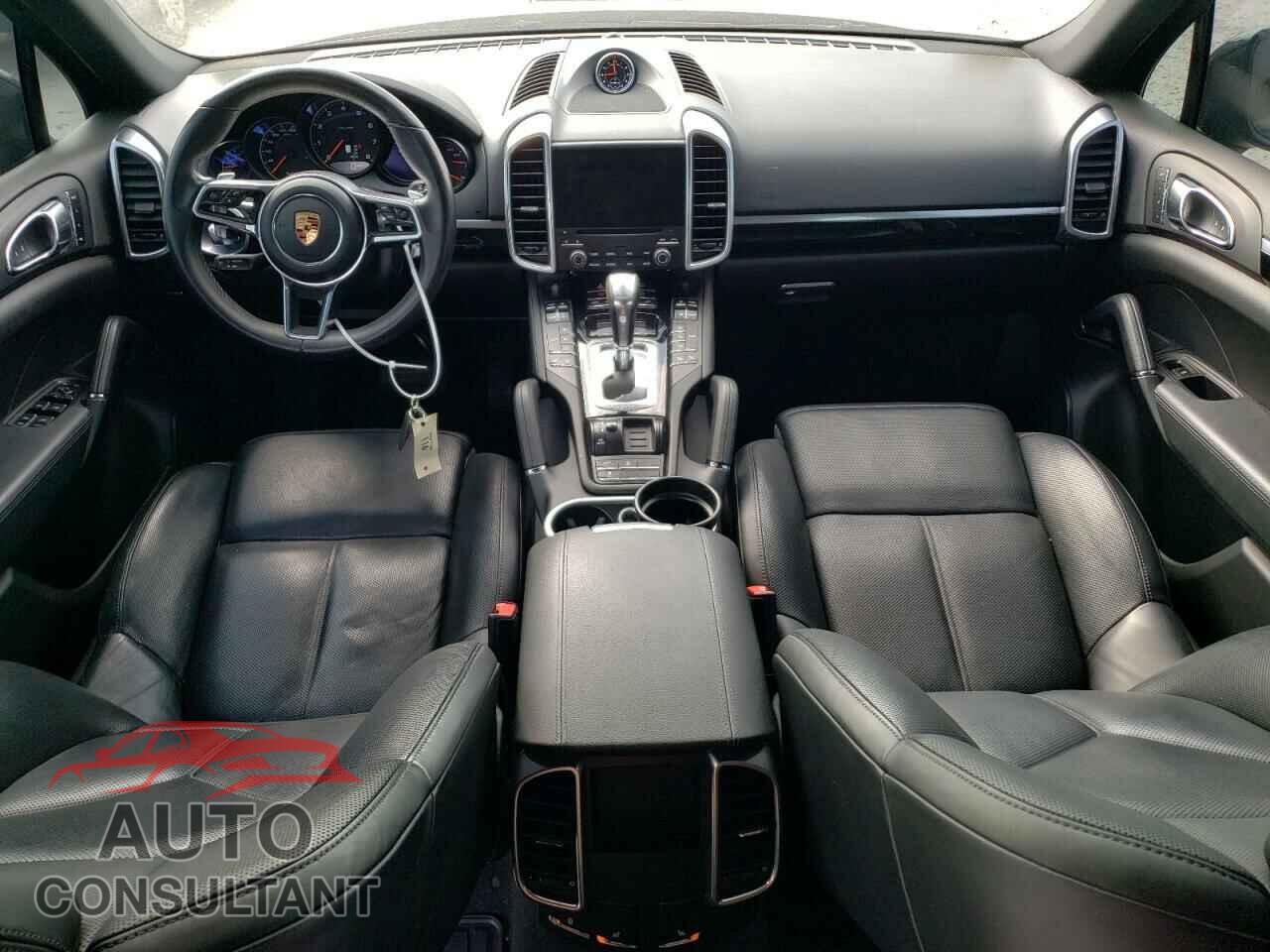 PORSCHE CAYENNE 2017 - WP1AA2A2XHKA90446