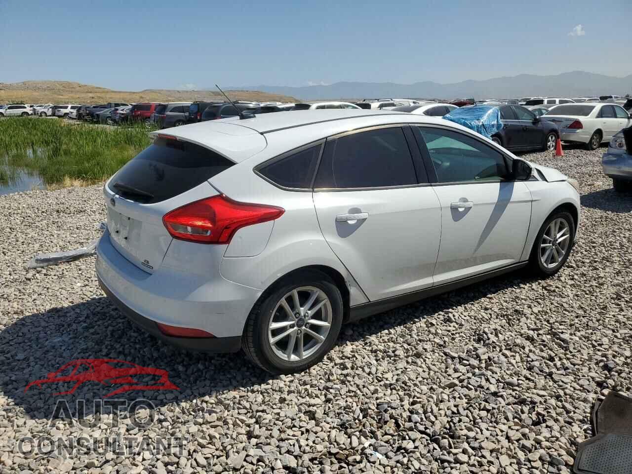 FORD FOCUS 2016 - 1FADP3K29GL271148
