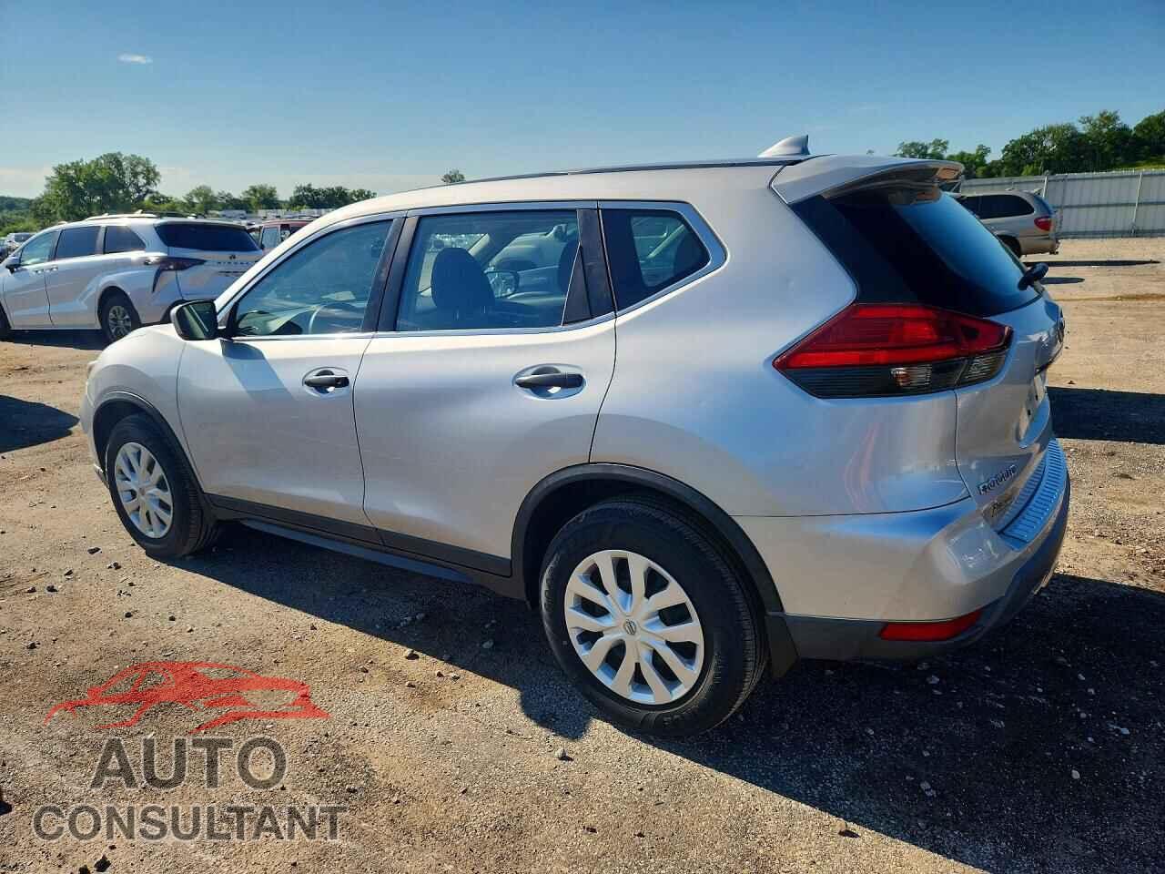 NISSAN ROGUE 2017 - KNMAT2MV9HP548191