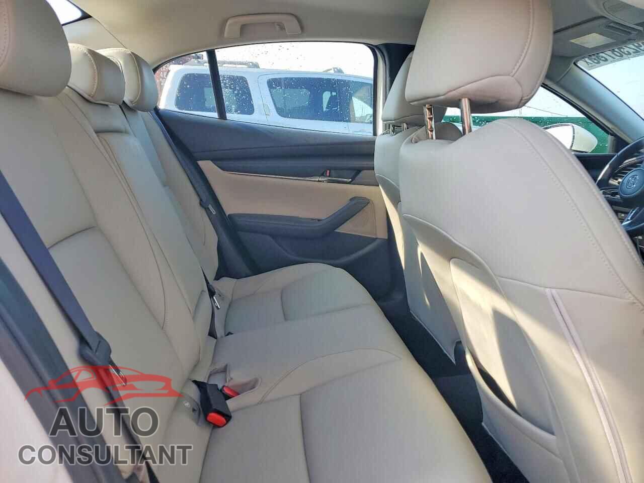 MAZDA 3 2019 - JM1BPACL2K1112067