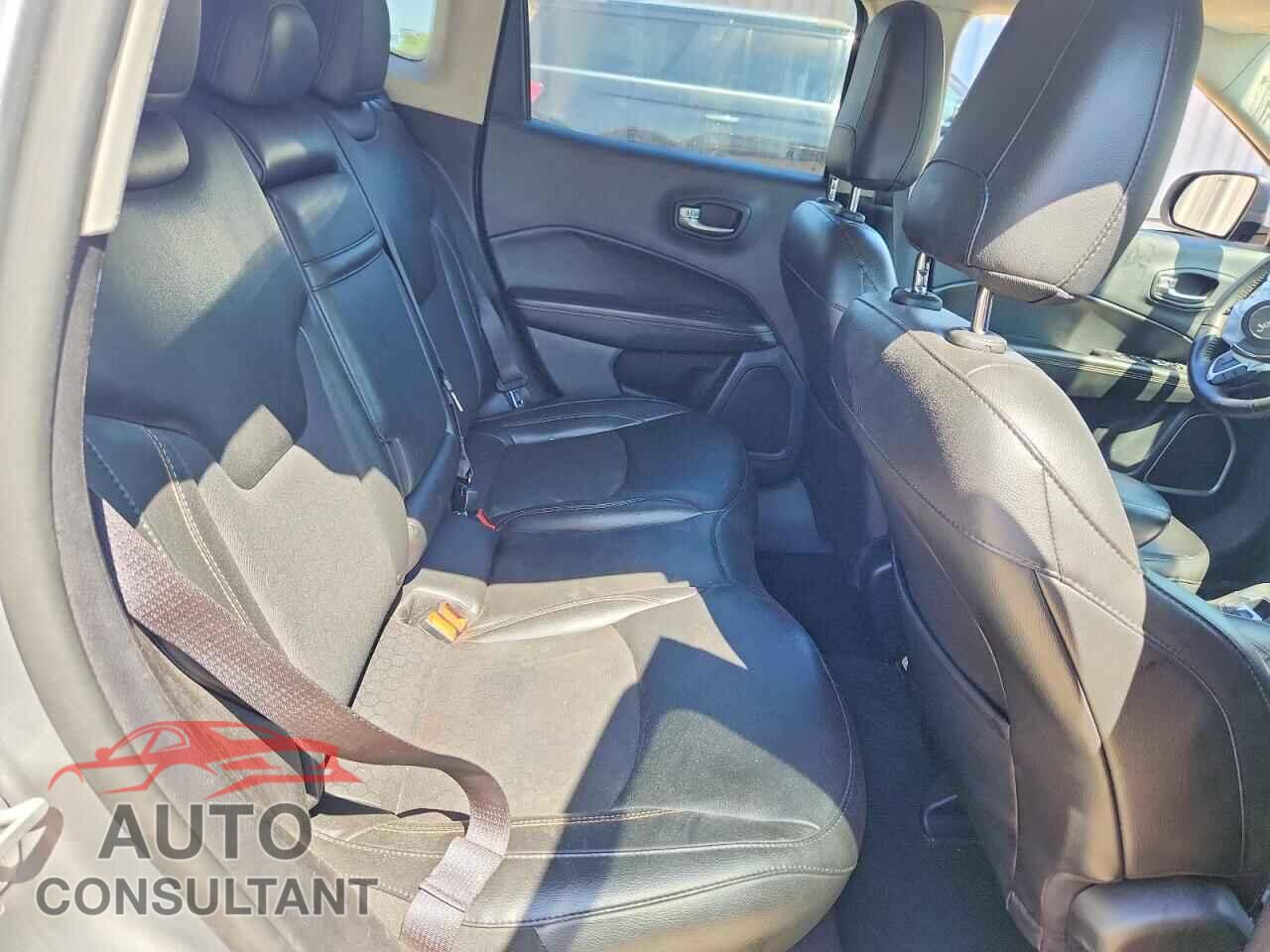 JEEP COMPASS 2019 - 3C4NJDBBXKT714393