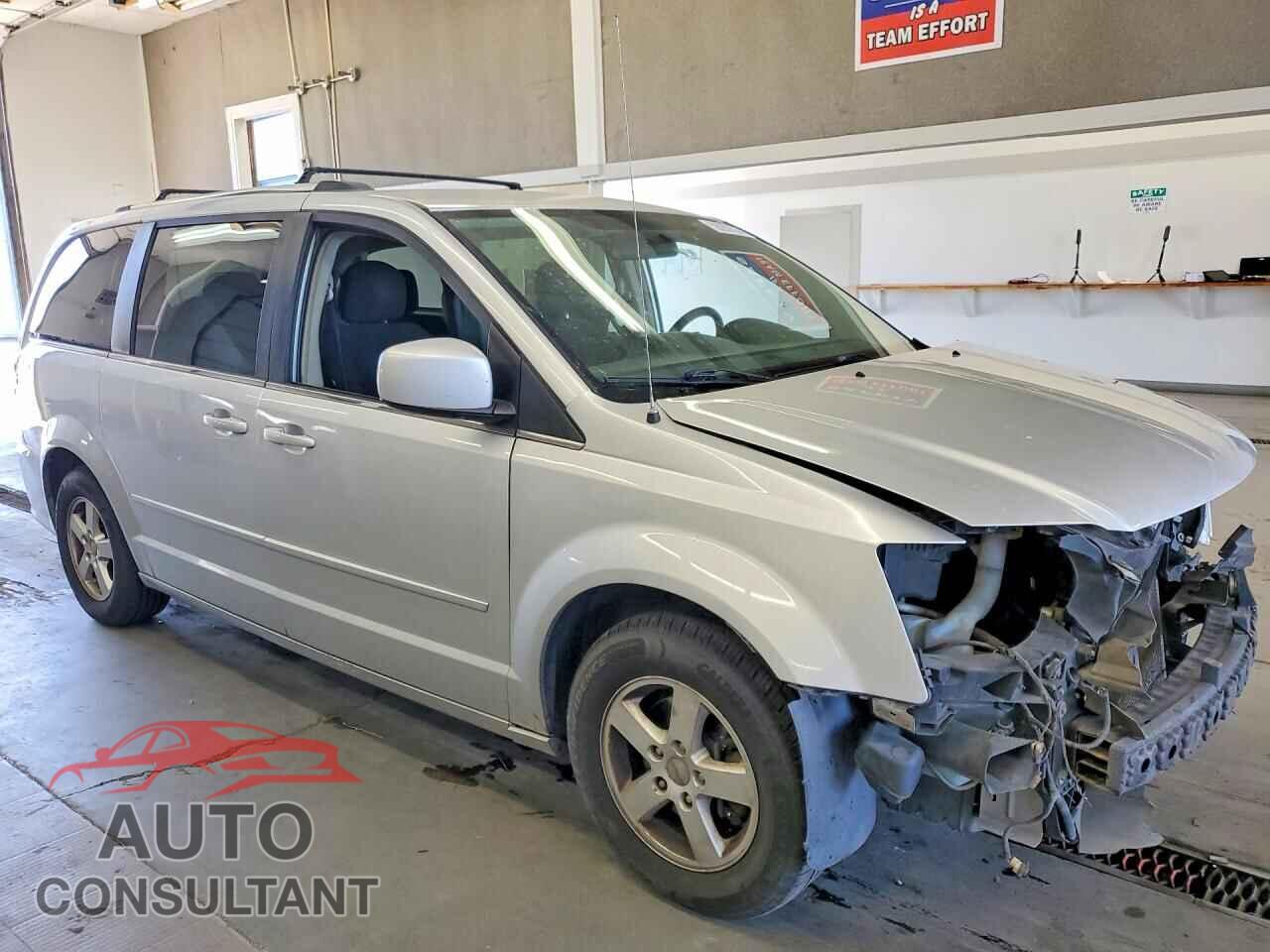 DODGE CARAVAN 2011 - 2D4RN5DG2BR660632